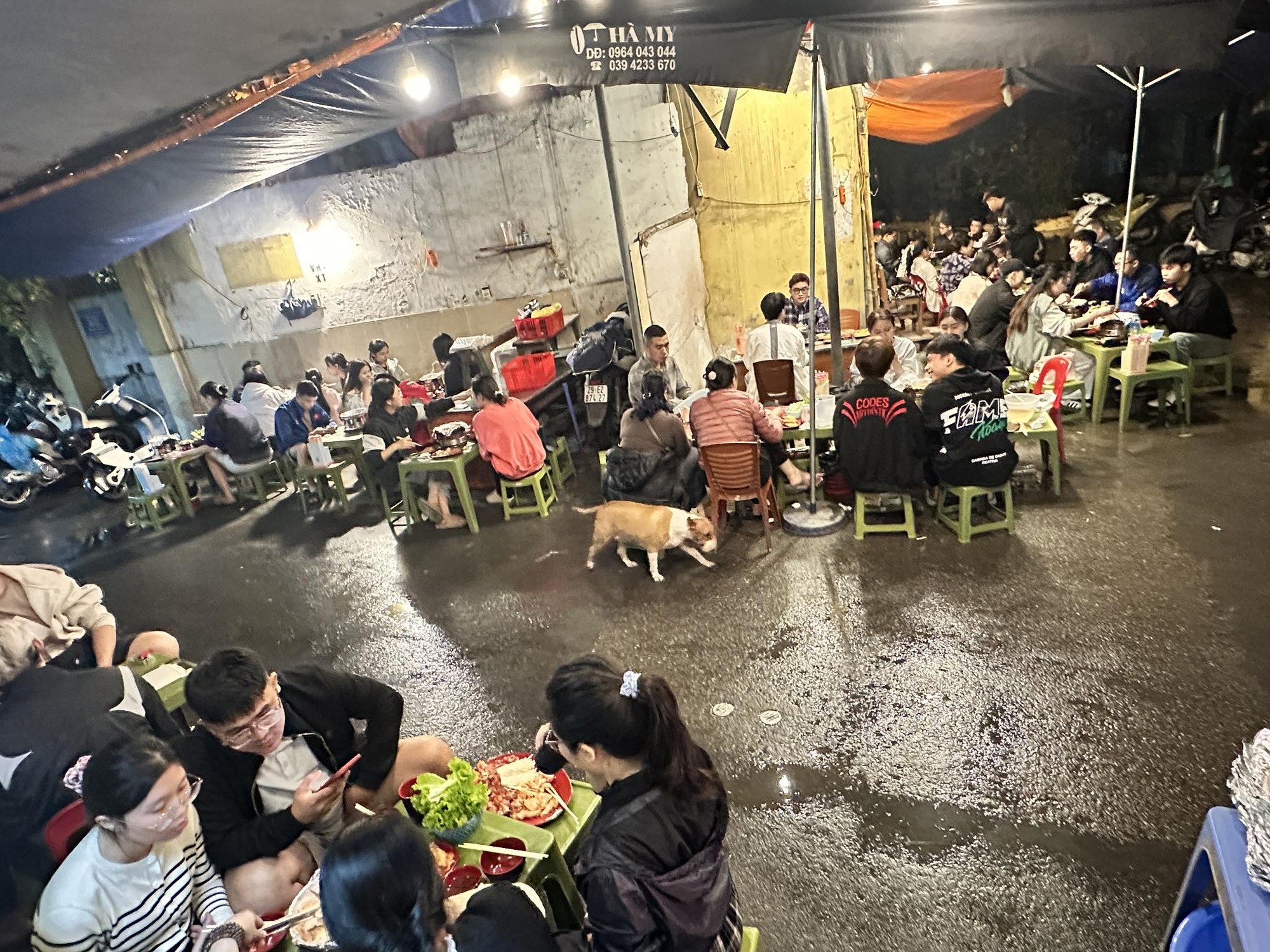 Quán nướng có chú chó giống trong game Quán nướng có chú chó giống trong game