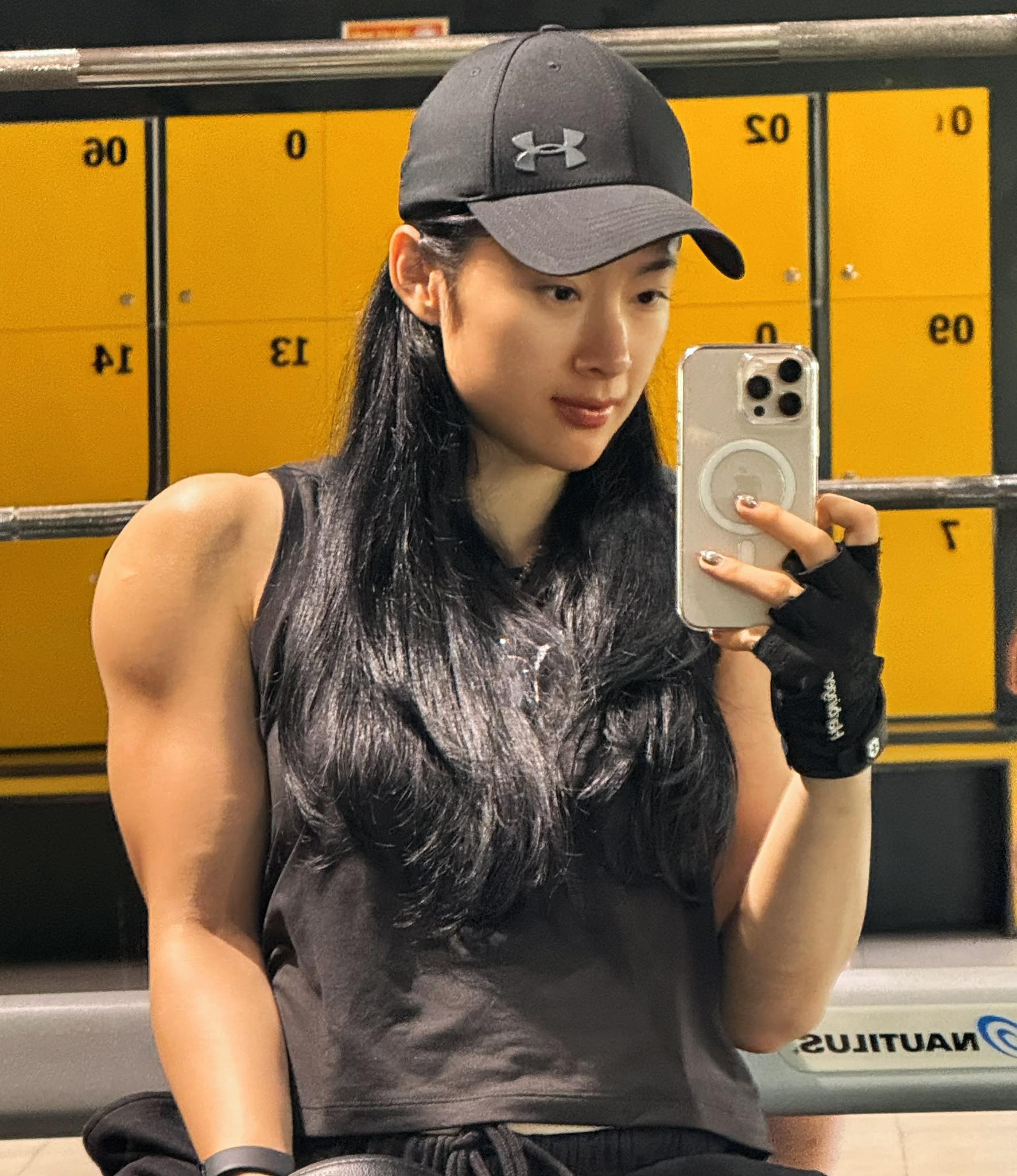 Bắt gặp Angela Phương Trinh sánh đôi bên Phạm Văn Mách, ngoại hình đàng gái có Bắt gặp Angela Phương Trinh sánh đôi bên Phạm Văn Mách, ngoại hình đàng gái có