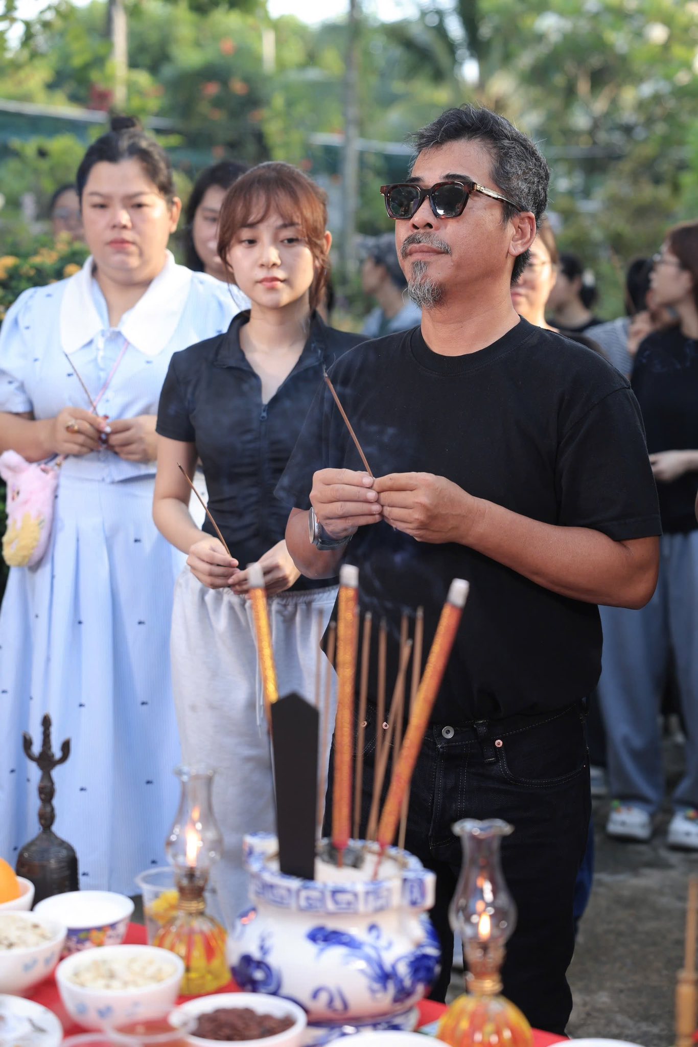 Nam đạo diễn phim doanh thu trăm tỷ, lấy vợ kém 12 tuổi:  Nam đạo diễn phim doanh thu trăm tỷ, lấy vợ kém 12 tuổi: