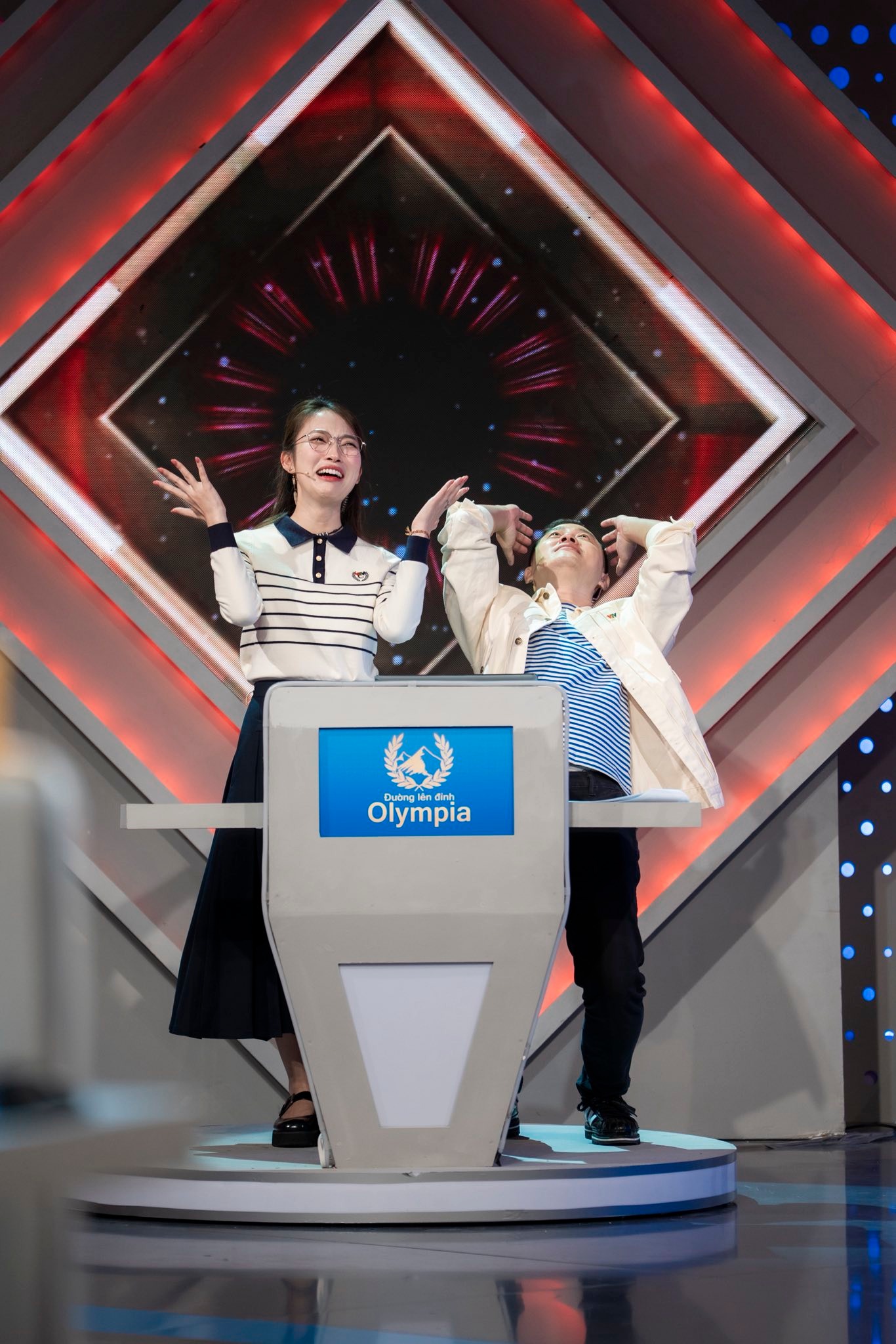 MC Ngọc Huy - MC dẫn Olympia lâu năm nhất: "Khánh Vy trưởng thành còn nhanh hơn cả... phần thi Tăng tốc"- Ảnh 6.