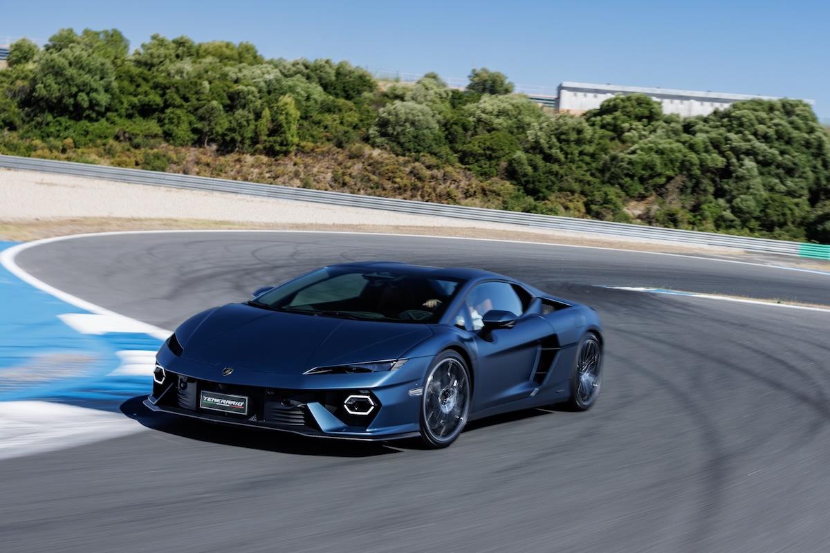 Lamborghini Temerario nhận đặt hàng tại Việt Nam: Giá từ gần 19,6 tỷ đồng, mạnh 907 mã lực, ra mắt ngay đầu năm sau- Ảnh 3.