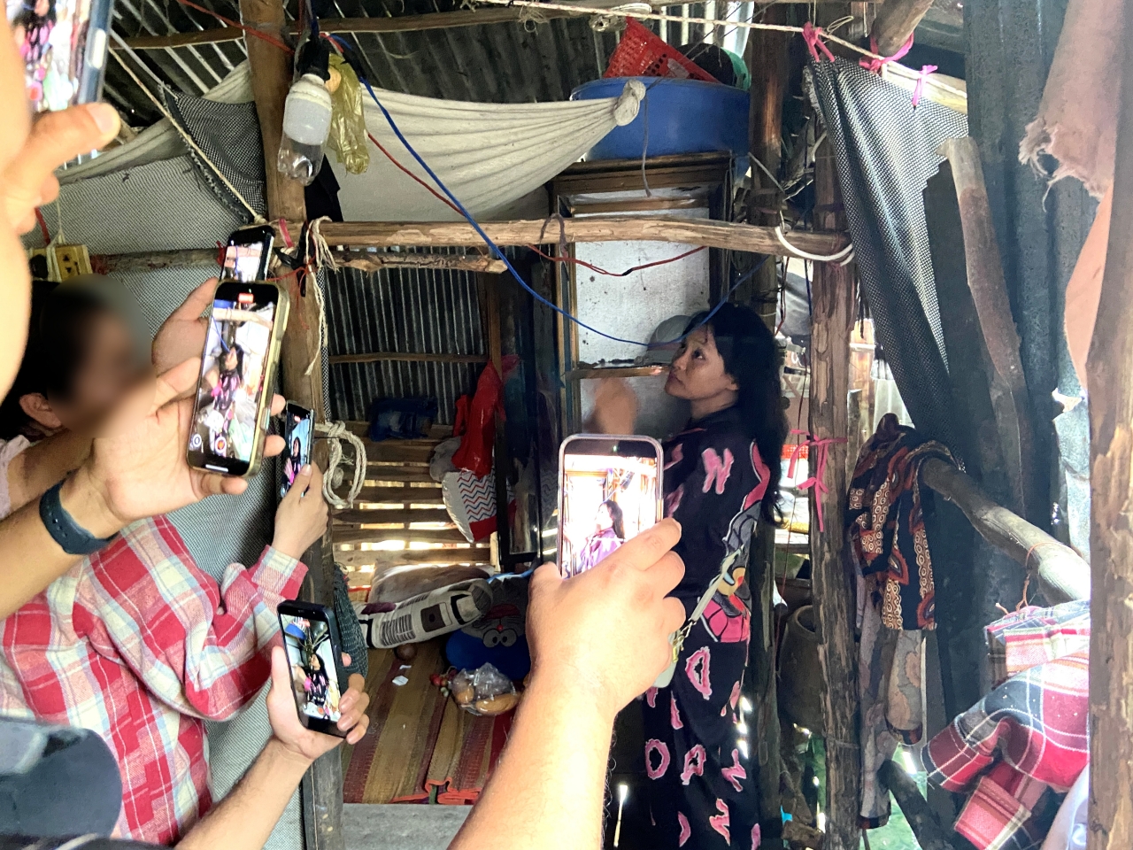 Cảnh lạ tại nhà chị Lê Thị Kiều sau vụ con 4 trai tháng tuổi không may rơi xuống kênh tử vong- Ảnh 5.