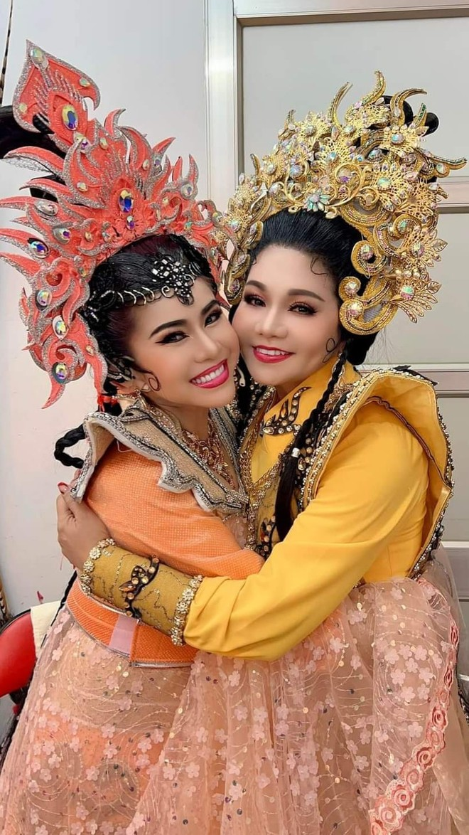 Nữ nghệ sĩ là hậu duệ gia tộc nổi tiếng, gia đình liên tiếp gặp biến cố: Có chồng 12 năm mới công khai- Ảnh 1. Nữ nghệ sĩ là hậu duệ gia tộc nổi tiếng, gia đình liên tiếp gặp biến cố: Có chồng 12 năm mới công khai- Ảnh 1.