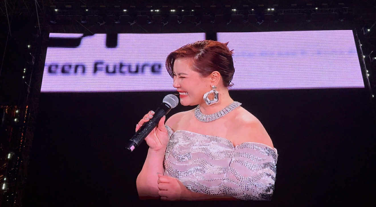 Vợ cũ Đan Trường chia sẻ, kìm nén không khóc- Ảnh 2.