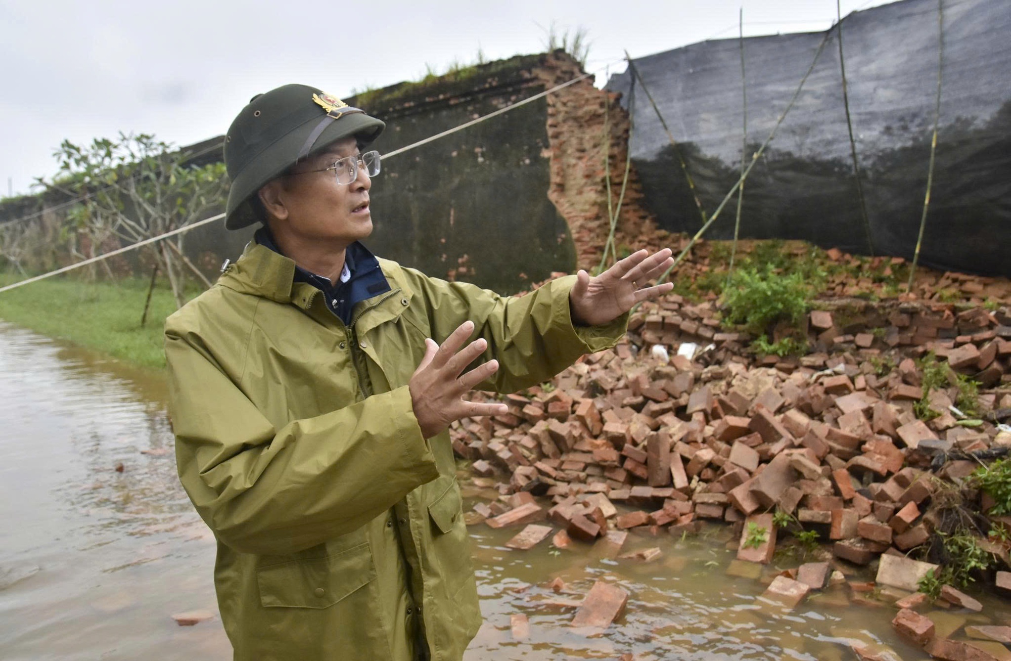 Giám đốc Trung tâm Bảo tồn Di tích Cố đô Huế tiết lộ hiện tượng trước khi tường Hoàng thành sập- Ảnh 1.