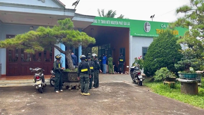 Bắt tạm giam giám đốc chi nhánh và một nhân viên vụ sản xuất cà phê giả- Ảnh 1.