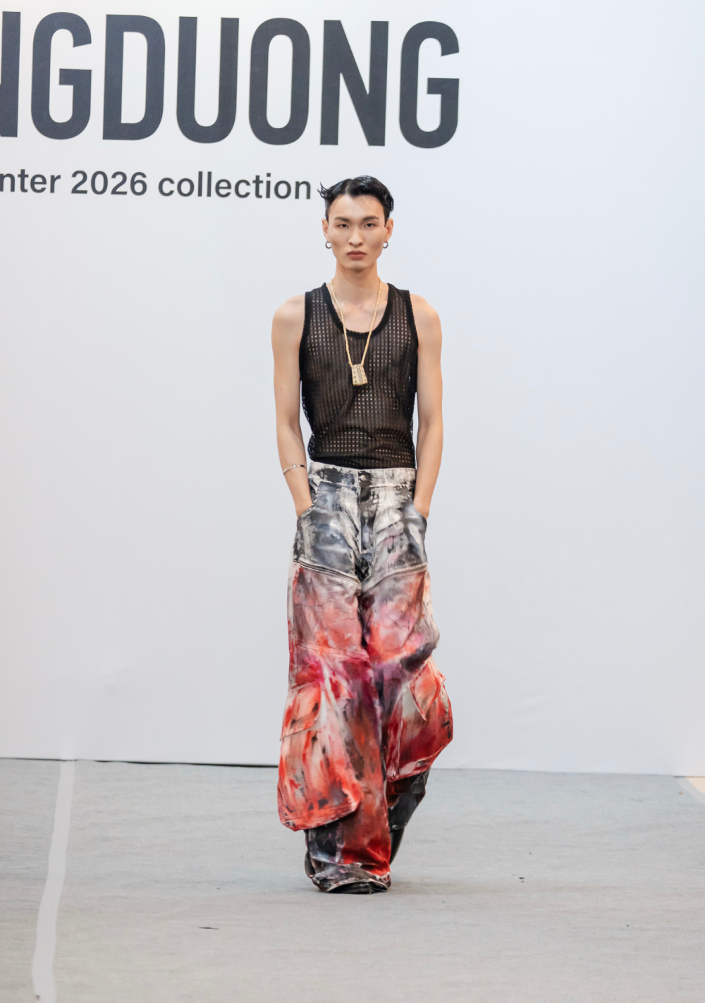 "Instinct" đậm chất đường phố của NTK Nguyễn Trọng Dương- Ảnh 4. "Instinct" đậm chất đường phố của NTK Nguyễn Trọng Dương- Ảnh 4.