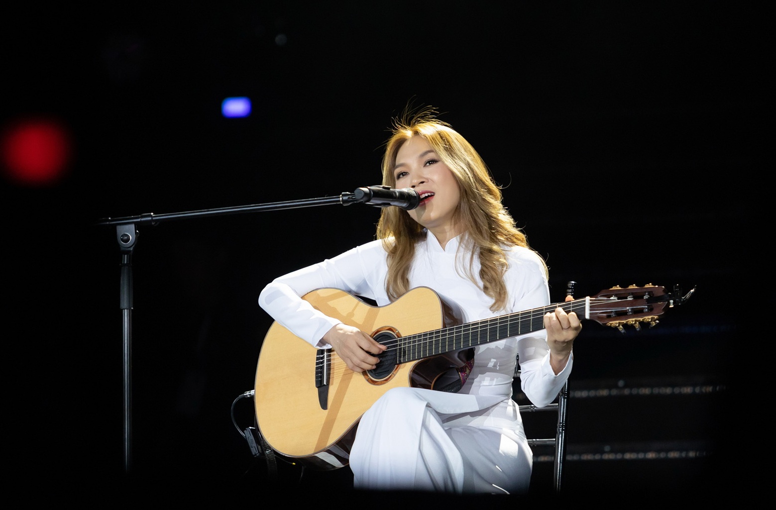 Nữ ca sĩ duy nhất trong lịch sử Việt Nam dám làm điều này tại Hà Nội- Ảnh 7.