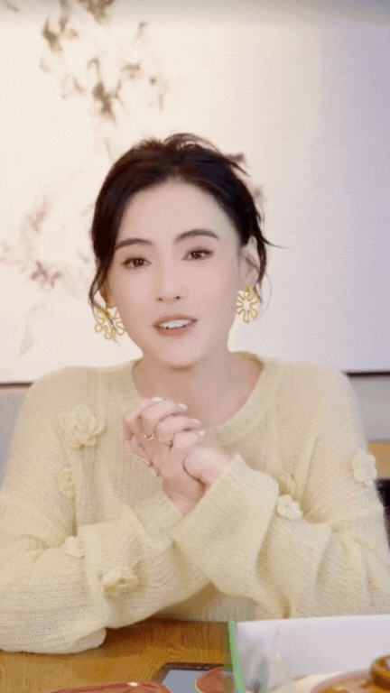 Phụ nữ tuổi trung niên nên học Trương Bá Chi 3 bí quyết “nuôi tướng đẹp” để may mắn và thành công trong năm 2026- Ảnh 4. Phụ nữ tuổi trung niên nên học Trương Bá Chi 3 bí quyết “nuôi tướng đẹp” để may mắn và thành công trong năm 2026- Ảnh 4.