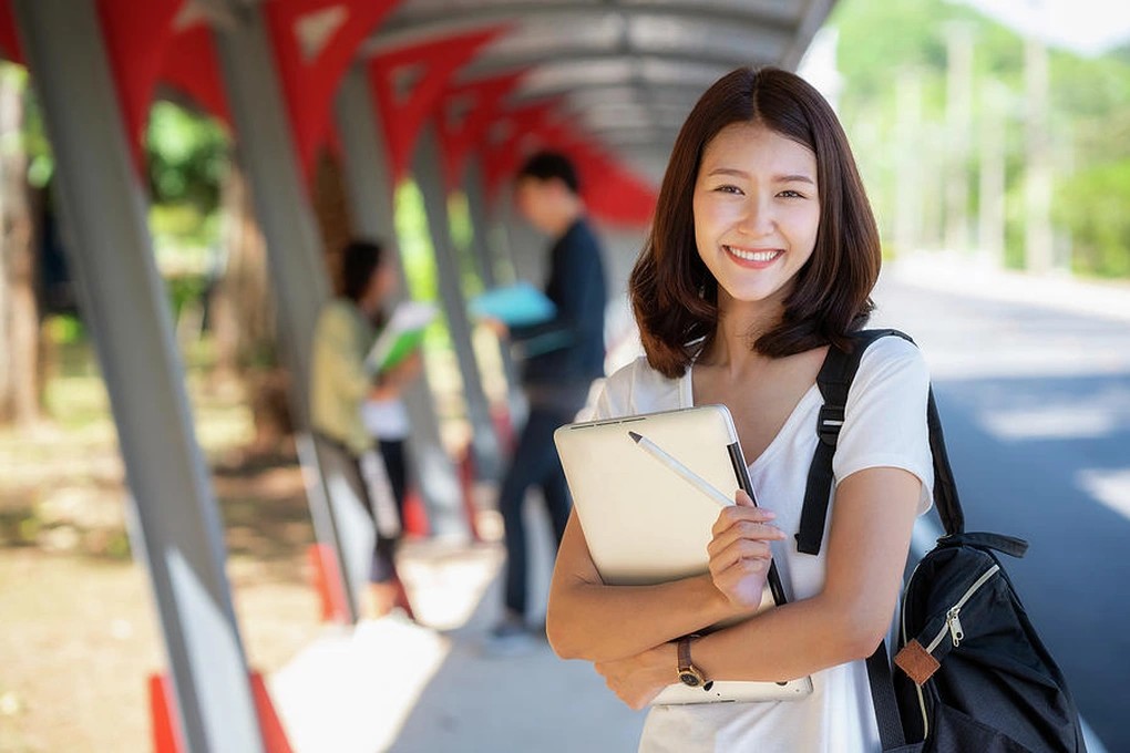 5 ngành học đang “khát” nhân lực ở Việt Nam: Lương có thể chạm 100 triệu/tháng, sinh viên mới ra trường rộng cửa việc làm- Ảnh 1. 5 ngành học đang “khát” nhân lực ở Việt Nam: Lương có thể chạm 100 triệu/tháng, sinh viên mới ra trường rộng cửa việc làm- Ảnh 1.