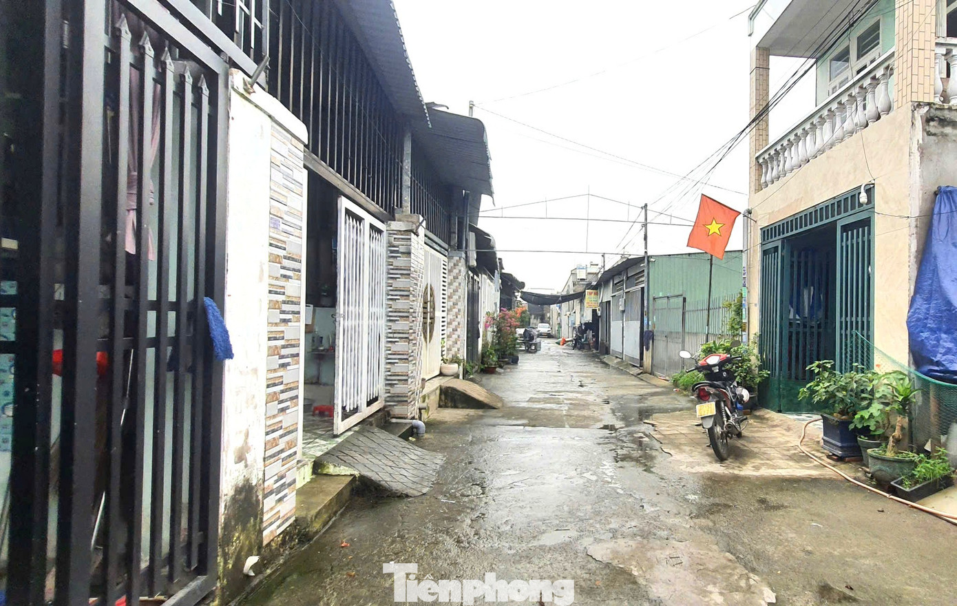 Diễn biến mới vụ ‘xây nhầm’ gần 50 căn nhà trên đất người khác ở TPHCM- Ảnh 1.