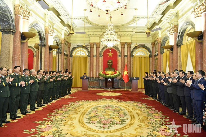 Chủ tịch nước trao quyết định thăng quân hàm 1 Đại tướng, 2 Thượng tướng, bổ nhiệm Chủ nhiệm Tổng cục Chính trị- Ảnh 2.