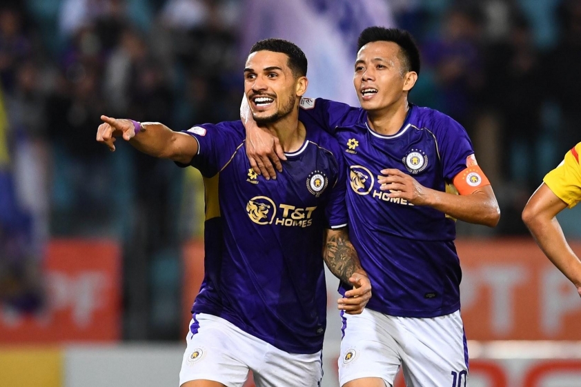 Thăng hoa với cú đúp, Hoàng Hên sẽ cùng Xuân Son sẽ "hủy diệt" Malaysia?- Ảnh 1. Thăng hoa với cú đúp, Hoàng Hên sẽ cùng Xuân Son sẽ "hủy diệt" Malaysia?- Ảnh 1.