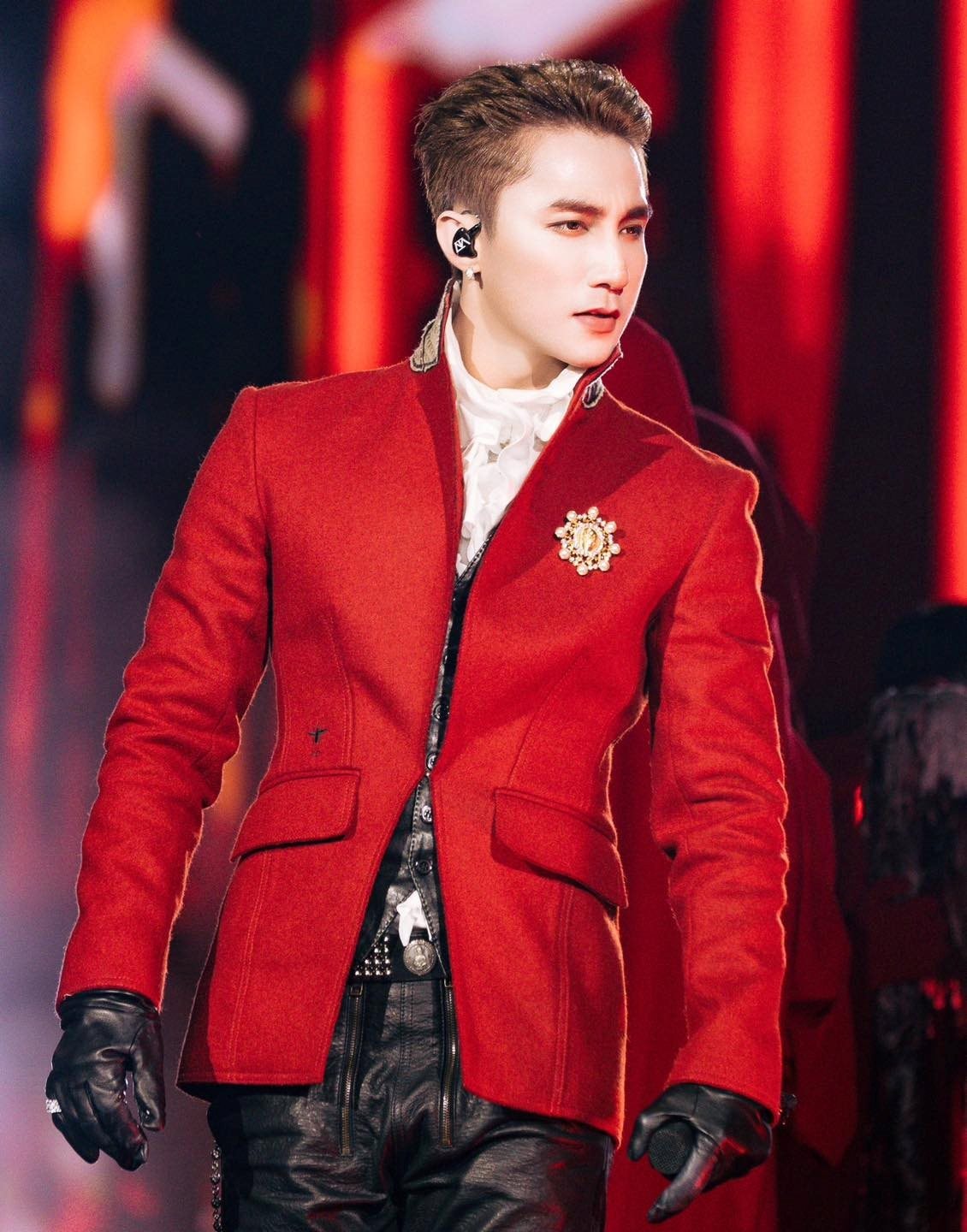 Trụ sở công ty của Sơn Tùng - MTP, Hà Anh Tuấn, Hiếu Thứ Hai: Người ở toà nhà chọc trời "trung tâm của trung tâm", người đặt tại nhà 3 tầng nép mình trong ngõ nhỏ- Ảnh 2.