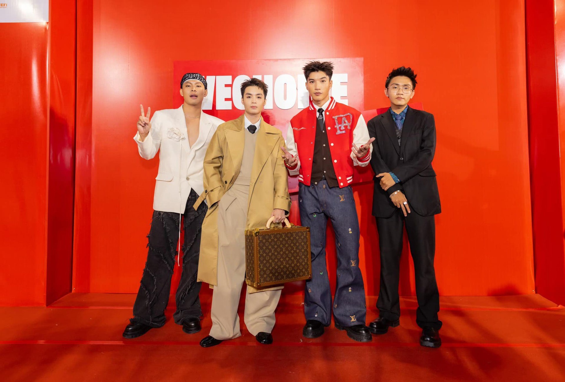 Trụ sở công ty của Sơn Tùng - MTP, Hà Anh Tuấn, Hiếu Thứ Hai: Người ở toà nhà chọc trời "trung tâm của trung tâm", người đặt tại nhà 3 tầng nép mình trong ngõ nhỏ- Ảnh 16.