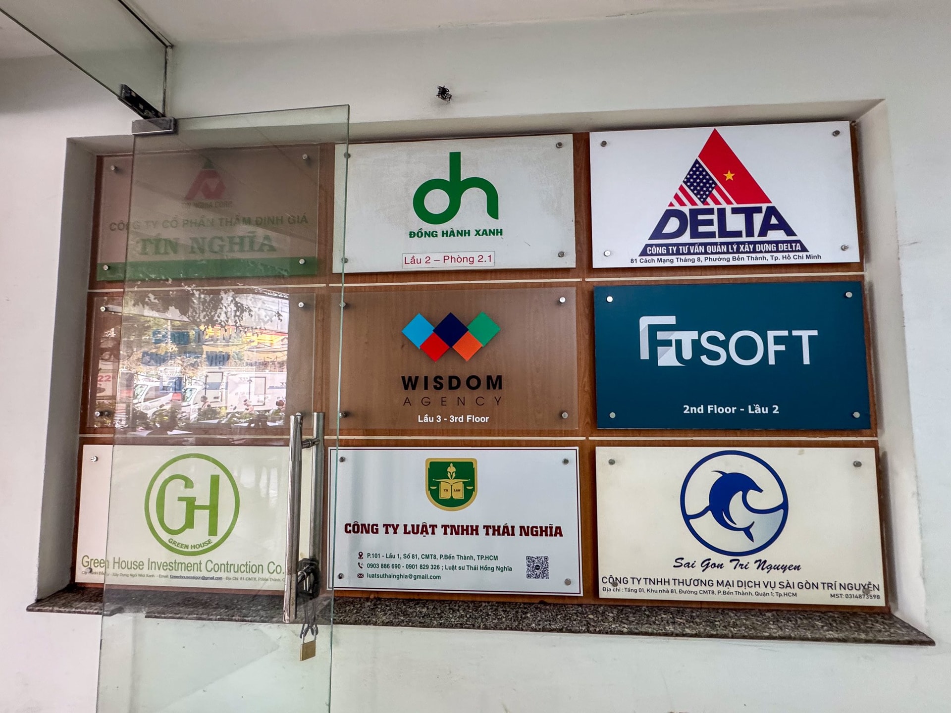 Trụ sở công ty của Sơn Tùng - MTP, Hà Anh Tuấn, Hiếu Thứ Hai: Người ở toà nhà chọc trời "trung tâm của trung tâm", người đặt tại nhà 3 tầng nép mình trong ngõ nhỏ- Ảnh 20.