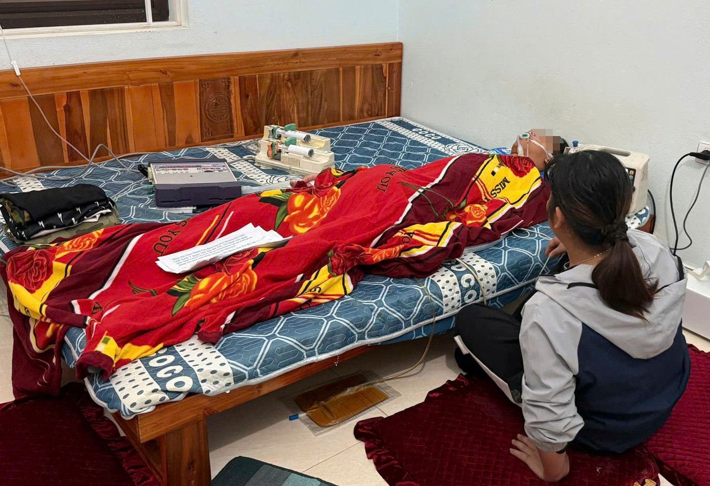 Diễn biến mới vụ nam sinh ở Thanh H&oacute;a bị nh&oacute;m bạn c&ugrave;ng trường đ&aacute;nh đến h&ocirc;n m&ecirc;- Ảnh 1.