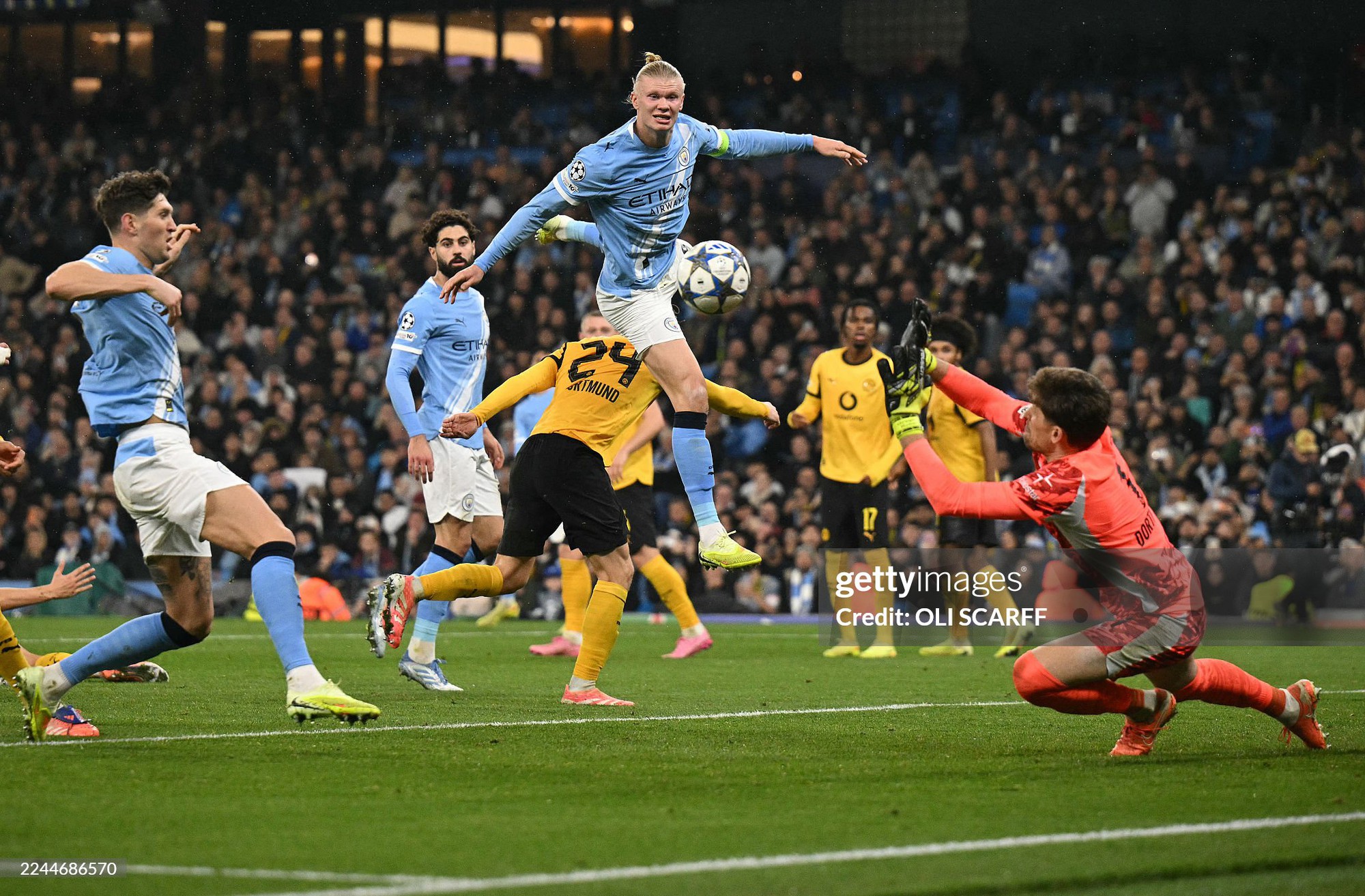 Bất lực trước "quái vật" Haaland, đại gia Đức thảm bại dưới tay Man City- Ảnh 1. Bất lực trước "quái vật" Haaland, đại gia Đức thảm bại dưới tay Man City- Ảnh 1.