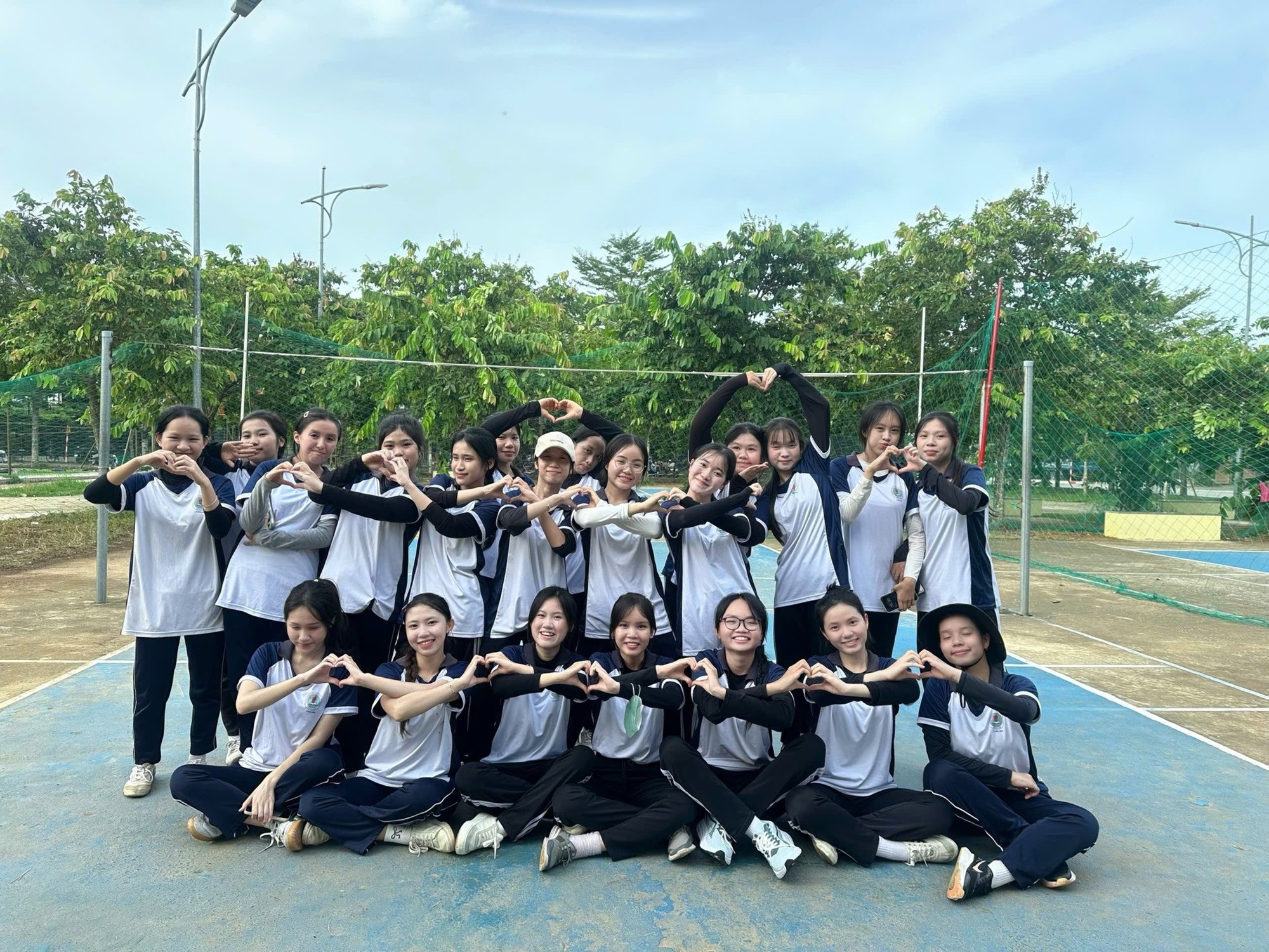 Trường học khỏe mạnh: Món quà ý nghĩa dành cho thầy cô ngày 20/11- Ảnh 2. Trường học khỏe mạnh: Món quà ý nghĩa dành cho thầy cô ngày 20/11- Ảnh 2.