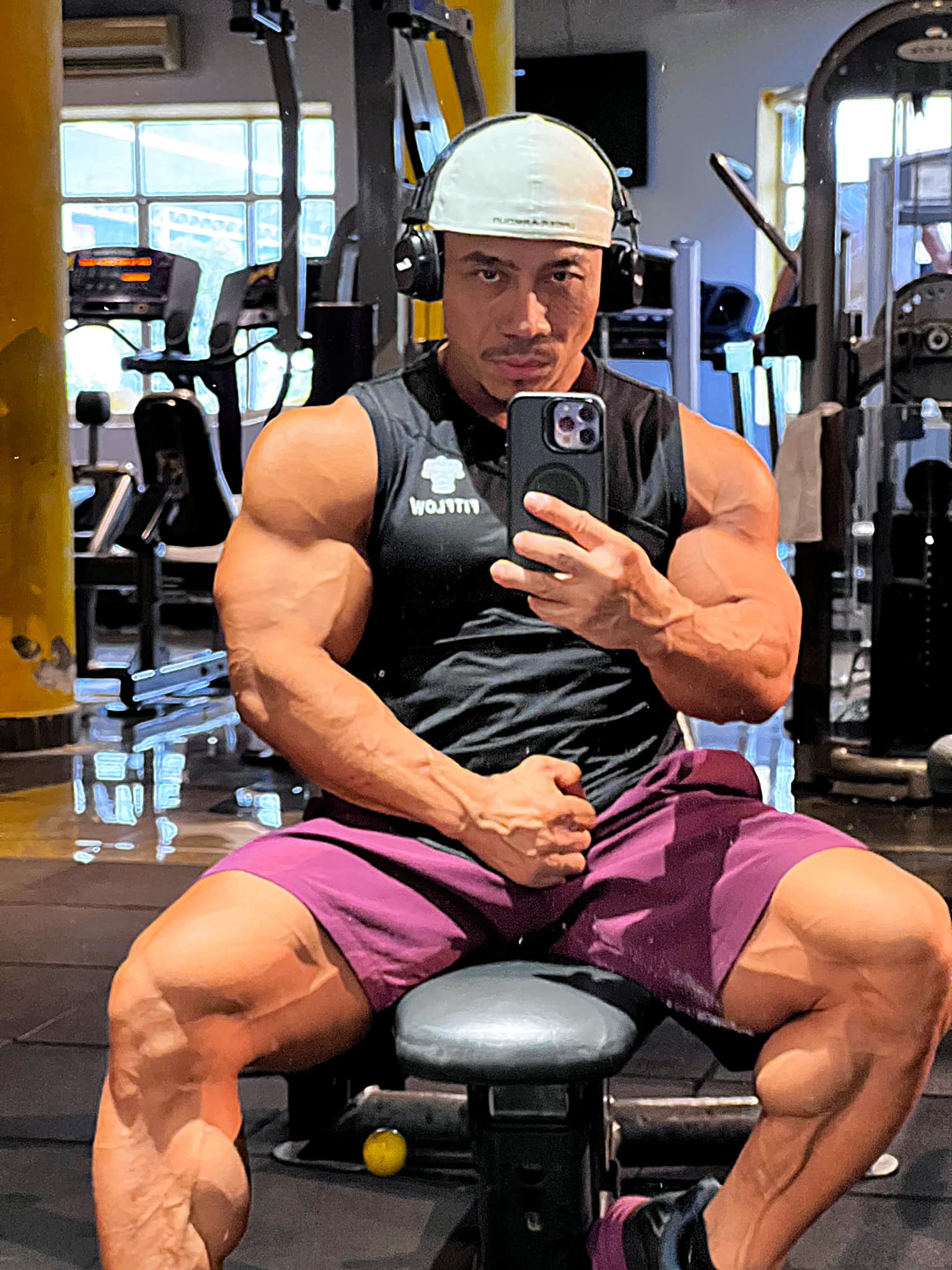 Phạm Văn Mách 50 tuổi cơ bắp vẫn cuồn cuộn, nhìn hình ảnh này tất cả ngỡ ngàng- Ảnh 4.