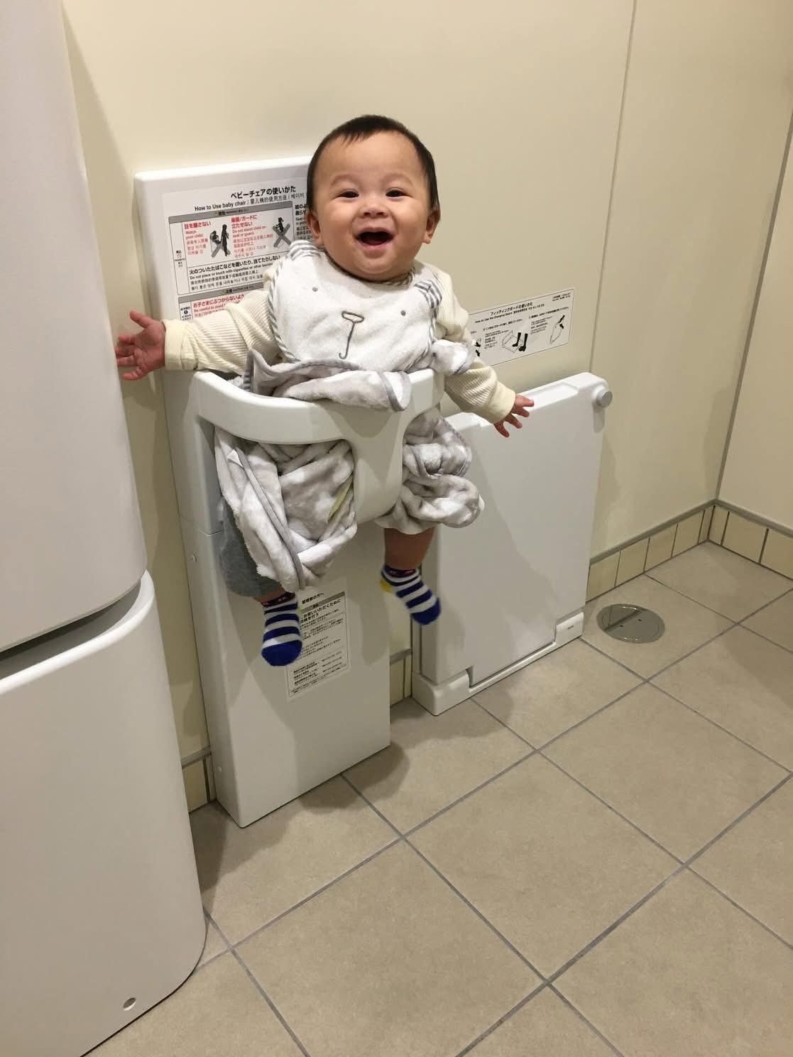 Khách Việt bất ngờ với 1 thứ trong nhà vệ sinh công cộng ở Nhật Bản, nhận xét: "Đến mức này rồi sao!"- Ảnh 5. Khách Việt bất ngờ với 1 thứ trong nhà vệ sinh công cộng ở Nhật Bản, nhận xét: "Đến mức này rồi sao!"- Ảnh 5.