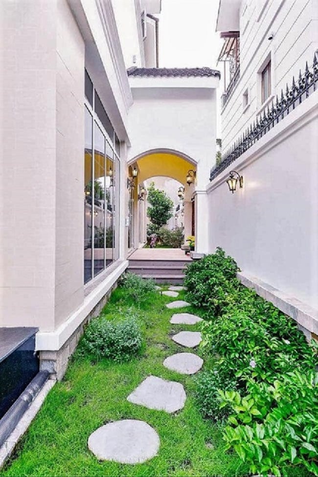 Bên trong biệt thự quận 7 của vợ chồng Đoàn Di Băng- Ảnh 7. Bên trong biệt thự quận 7 của vợ chồng Đoàn Di Băng- Ảnh 7.