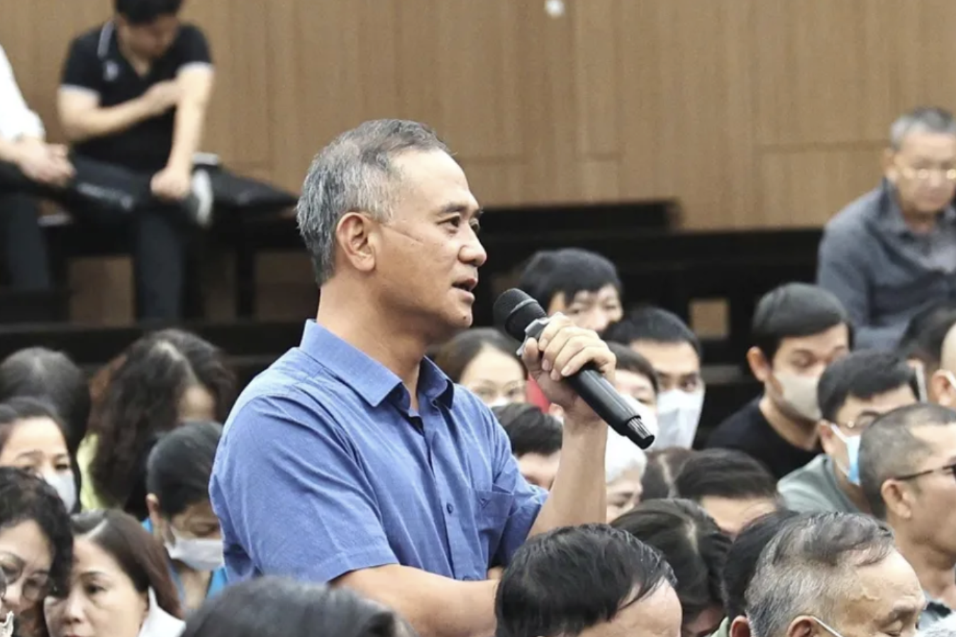 Cựu b&iacute; thư Th&agrave;nh ủy H&ograve;a B&igrave;nh cũ đ&aacute;nh bạc 112 tỉ đồng, thua 7 tỉ đồng n&oacute;i kinh tế gia đ&igrave;nh kh&oacute; khăn- Ảnh 1.