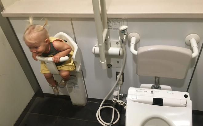 Khách Việt bất ngờ với 1 thứ trong nhà vệ sinh công cộng ở Nhật Bản, nhận xét: "Đến mức này rồi sao!"- Ảnh 10. Khách Việt bất ngờ với 1 thứ trong nhà vệ sinh công cộng ở Nhật Bản, nhận xét: "Đến mức này rồi sao!"- Ảnh 10.