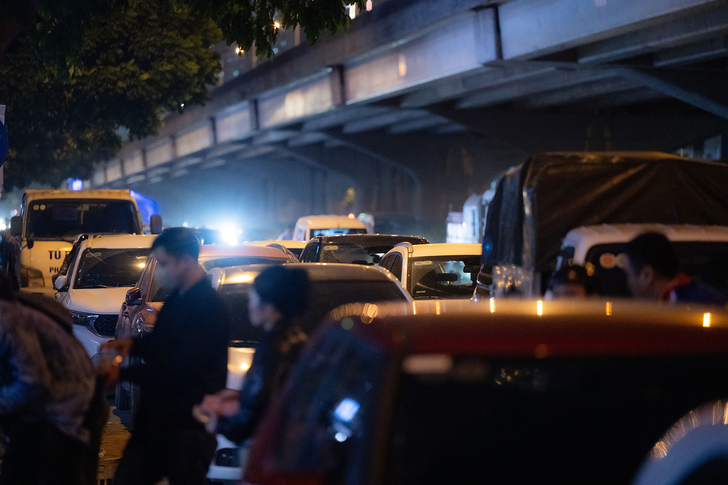 Đây là cảnh tượng tại tuyến đường qua khu chung cư Kim Văn - Kim Lũ (Hà Nội), 2 ngày sau thông tin lắp camera phạt nguội- Ảnh 4.