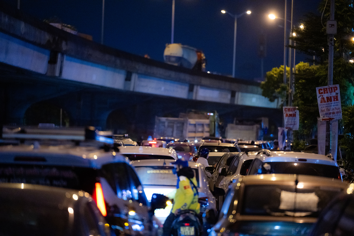 Đây là cảnh tượng tại tuyến đường qua khu chung cư Kim Văn - Kim Lũ (Hà Nội), 2 ngày sau thông tin lắp camera phạt nguội- Ảnh 8.