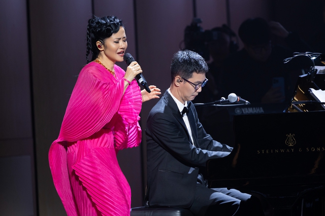 Thanh Lam - Orange hòa giọng trên sân khấu "Bài hát Thu về", xóa nhòa khoảng cách thế hệ- Ảnh 7.