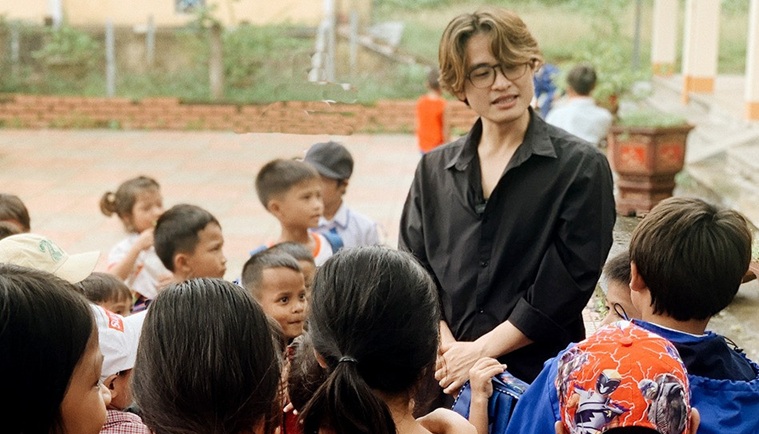 Cái đắt giá khó lý giải của nam ca sĩ chi 22 tỷ đồng từ thiện, sang tận Úc làm show- Ảnh 12.