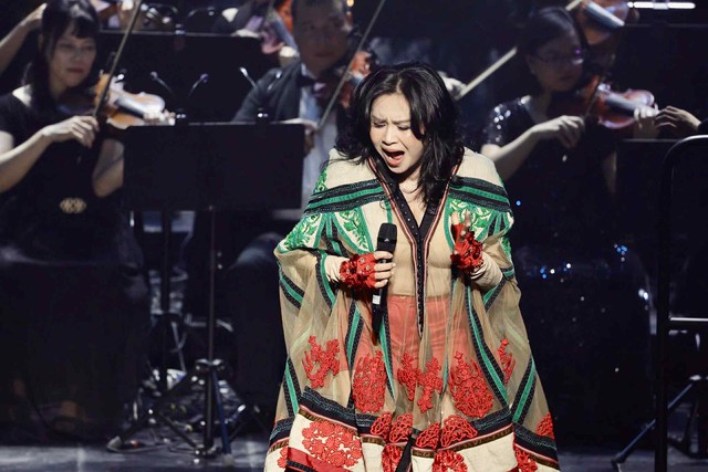 Thanh Lam - Orange hòa giọng trên sân khấu "Bài hát Thu về", xóa nhòa khoảng cách thế hệ- Ảnh 10.