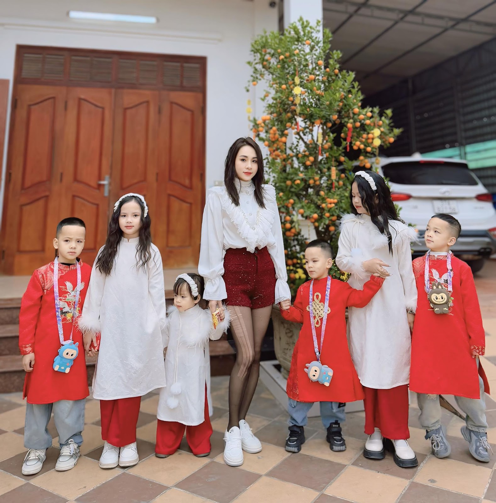 Mẹ 34 tuổi ở Nghệ An sinh 6 con, chồng đi làm xa một mình “cân” hết, chi phí nuôi con mới choáng - Ảnh 6.