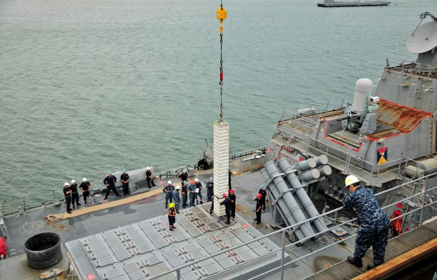 Nhà Trắng xem xét ba phương án Mỹ tấn công Venezuela- Ảnh 1.