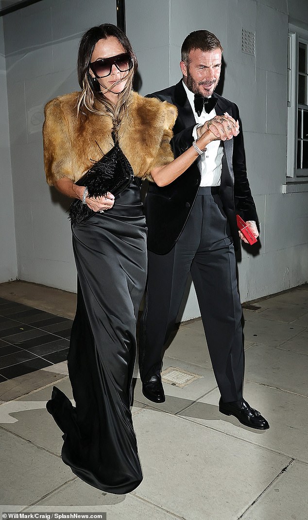 Nhà Beckham tưng bừng Nhà Beckham tưng bừng