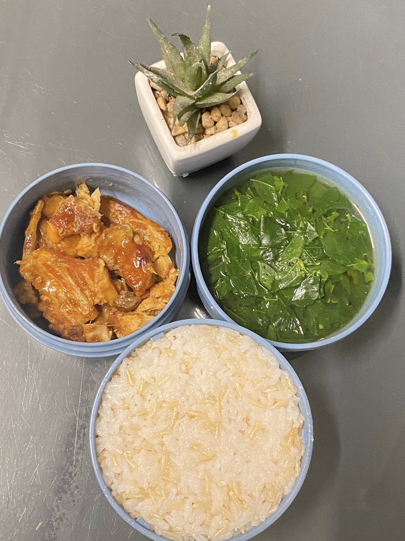 Mẹ Hưng Y&ecirc;n 6h30 s&aacute;ng dậy l&agrave;m cơm hộp cho con mang tới trường: Nh&igrave;n th&ocirc;i đ&atilde; thấy đ&uacute;ng chuẩn "cơm nh&agrave; mẹ nấu"- Ảnh 11.