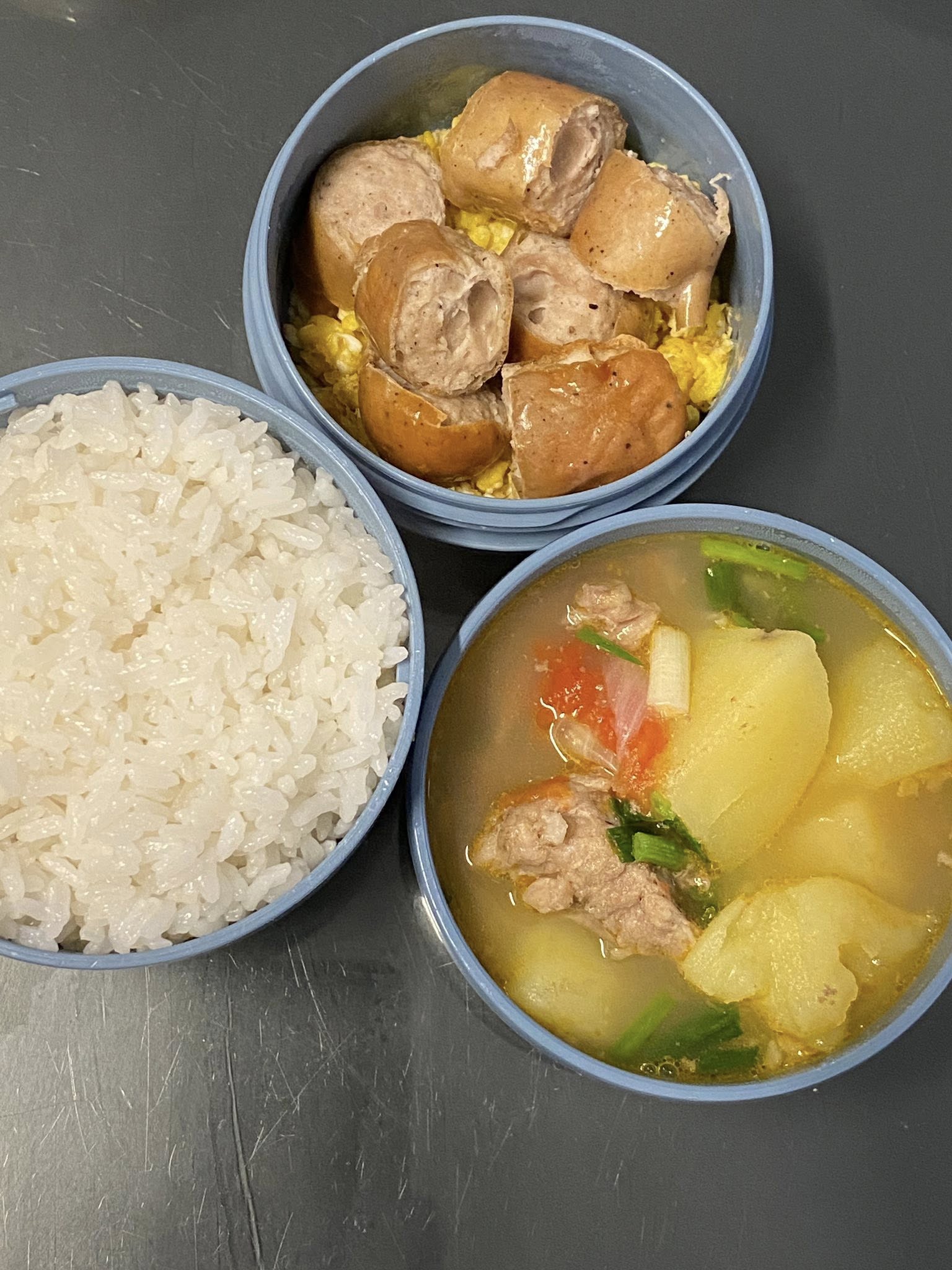 Mẹ Hưng Y&ecirc;n 6h30 s&aacute;ng dậy l&agrave;m cơm hộp cho con mang tới trường: Nh&igrave;n th&ocirc;i đ&atilde; thấy đ&uacute;ng chuẩn "cơm nh&agrave; mẹ nấu"- Ảnh 18.