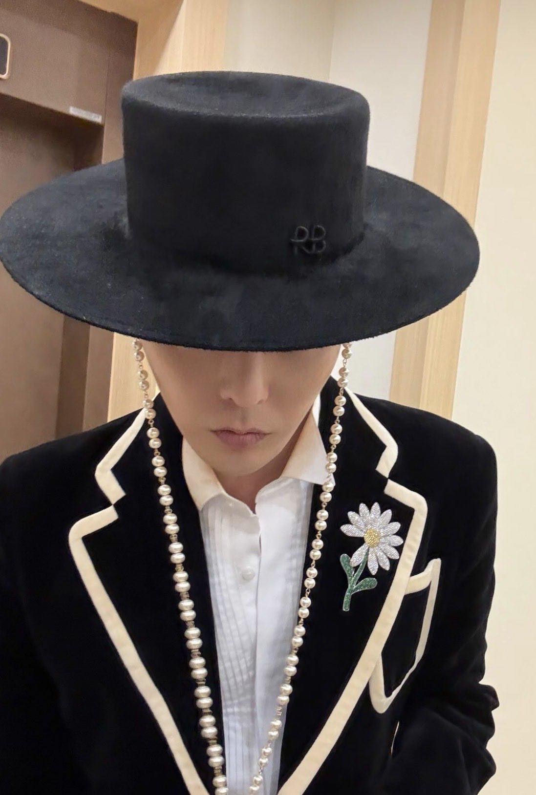 Mỹ nam đẹp đến mức là "ngoại lệ của Bộ Quốc phòng" cúi mình trước 1 người- Ảnh 8.