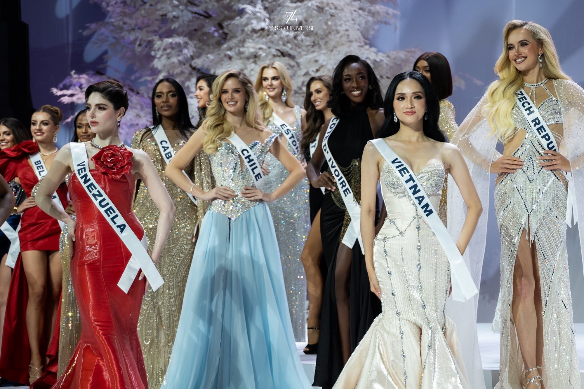 Huỷ kết quả của Hương Giang tại Miss Universe- Ảnh 4. Huỷ kết quả của Hương Giang tại Miss Universe- Ảnh 4.