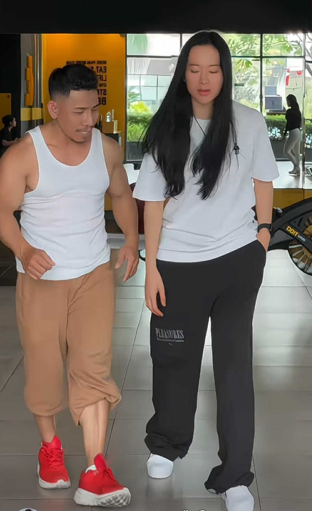 Ai khiến Angela Phương Trinh thay đổi đến mức nhận không ra?- Ảnh 7. Ai khiến Angela Phương Trinh thay đổi đến mức nhận không ra?- Ảnh 7.