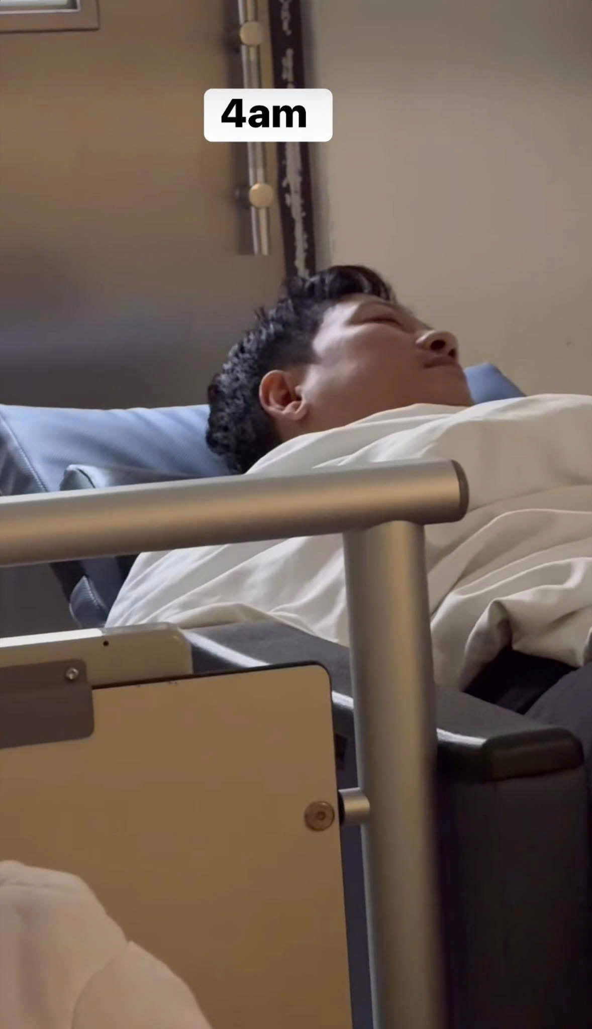 Nhã Phương nhập viện khi đang bầu lần 3- Ảnh 2. Nhã Phương nhập viện khi đang bầu lần 3- Ảnh 2.