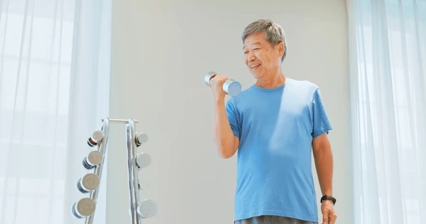 Sau 50 tuổi, đây là bộ môn tốt nhất để sống khỏe, kéo dài tuổi thọ nhưng ít ai biết: Không phải đi bộ hay cầu lông- Ảnh 3.