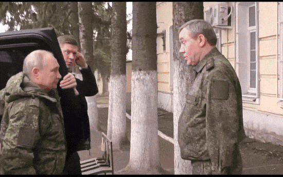 TST: Quân Nga tràn vào nội đô, cờ chiến thắng kéo lên - Ông Putin triệu toàn bộ tướng lĩnh gửi thông điệp khẩn