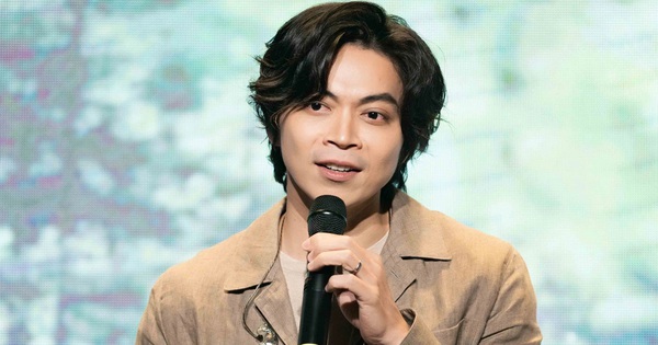 Ch&acirc;n dung nam ca sĩ d&aacute;m b&aacute;n v&eacute; đắt ngang Mỹ T&acirc;m, H&agrave; Anh Tuấn