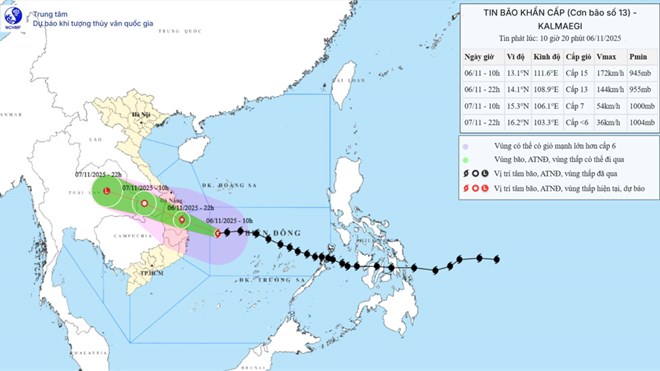 Số người chết do bão tăng vọt, Philippines ban bố tình trạng khẩn cấp - Kalmaegi áp sát đất liền Việt Nam- Ảnh 4. Số người chết do bão tăng vọt, Philippines ban bố tình trạng khẩn cấp - Kalmaegi áp sát đất liền Việt Nam- Ảnh 4.
