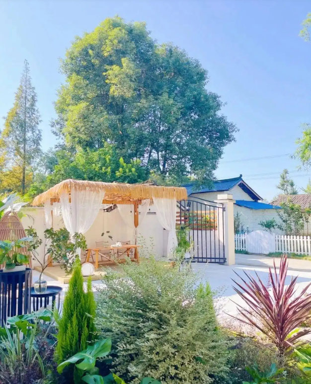 Con gái xây nhà 1,5 tỷ đồng cho cha mẹ dưỡng già ở quê: Không xa hoa, hào nhoáng nhưng thoải mái, ấm cúng hơn biệt thự nơi thành phố- Ảnh 3. Con gái xây nhà 1,5 tỷ đồng cho cha mẹ dưỡng già ở quê: Không xa hoa, hào nhoáng nhưng thoải mái, ấm cúng hơn biệt thự nơi thành phố- Ảnh 3.