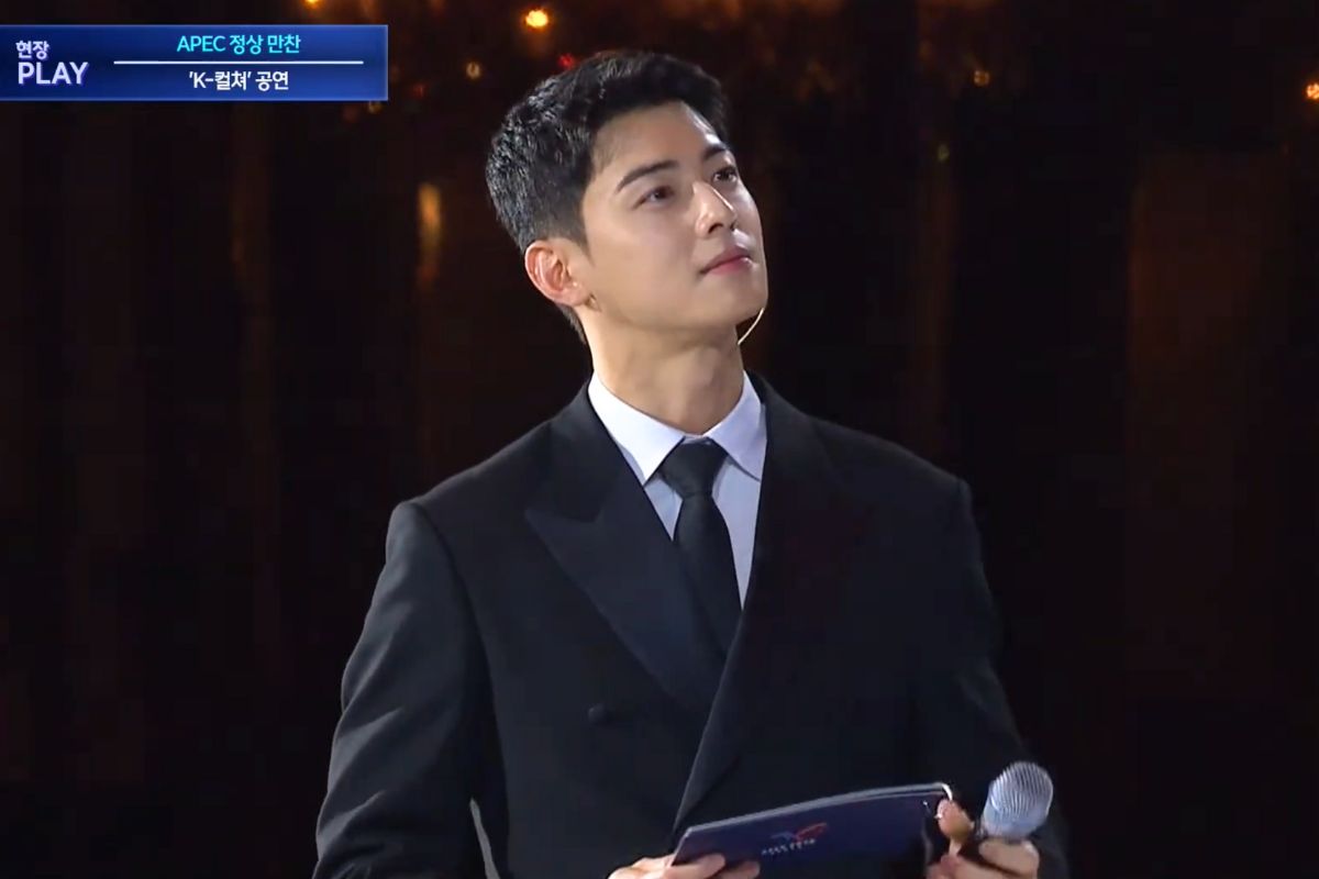 Mỹ nam đẹp đến mức là "ngoại lệ của Bộ Quốc phòng" cúi mình trước 1 người- Ảnh 7.