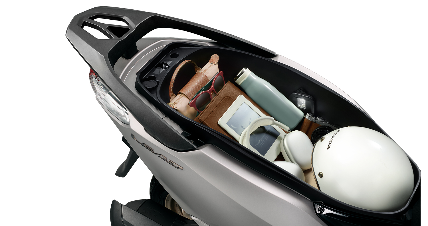 Honda Việt Nam đồng loạt ra 3 xe máy mới: Đều là xe tay ga, giá bán 40-104 triệu đồng, có mẫu cốp ‘siêu rộng’- Ảnh 8.