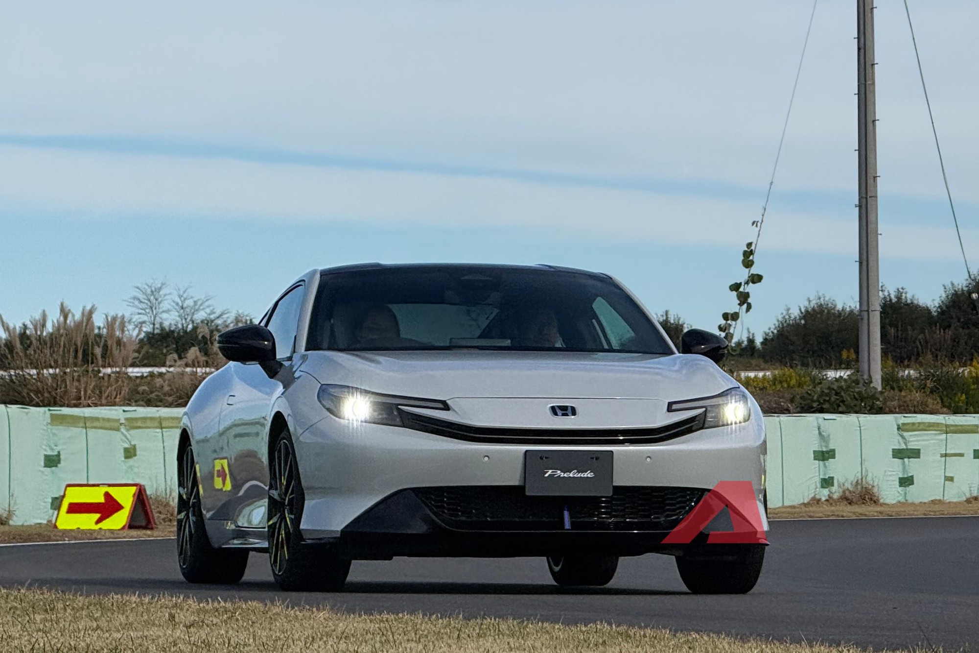 Rộ tin Honda Prelude có thể bán tại Việt Nam: Thay thế Civic Type R, giá bán khó dưới 3 tỷ đồng- Ảnh 3. Rộ tin Honda Prelude có thể bán tại Việt Nam: Thay thế Civic Type R, giá bán khó dưới 3 tỷ đồng- Ảnh 3.